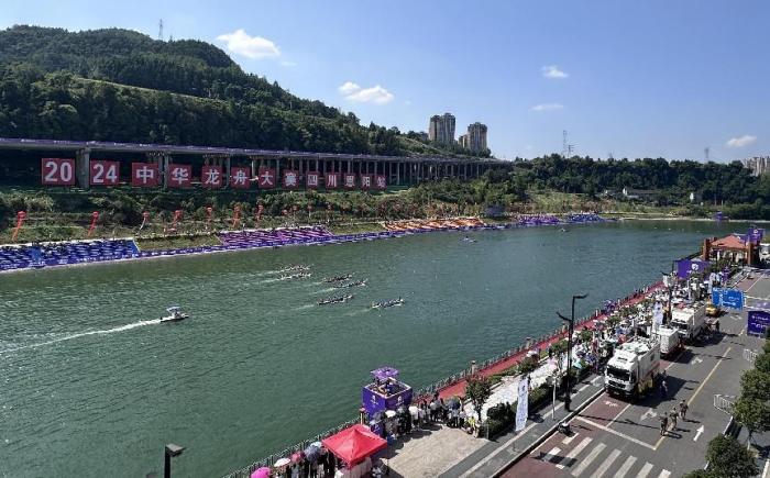 四川恩阳站龙舟大赛打响
