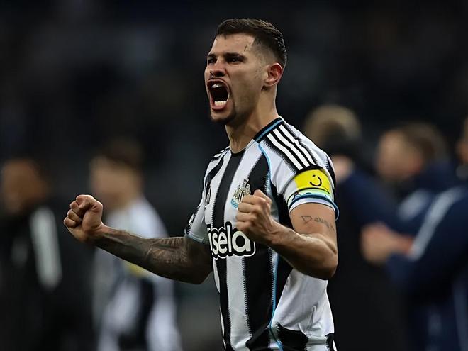 曼联9190万美元报价纽卡斯尔中场吉马良斯 卡塞米