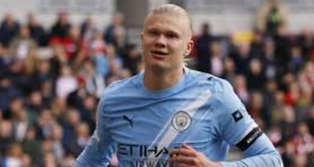 哈兰德英超射手榜领跑优势显著 金靴争夺战悬念