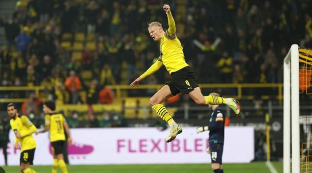 哈兰德英超射手榜领跑优势显著 金靴争夺战悬念