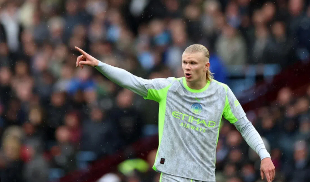 哈兰德英超射手榜领跑优势显著 金靴争夺战悬念