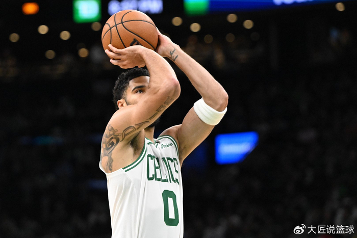 残阵凯尔特人逆转老鹰，塔图姆26+12+5率队登顶东