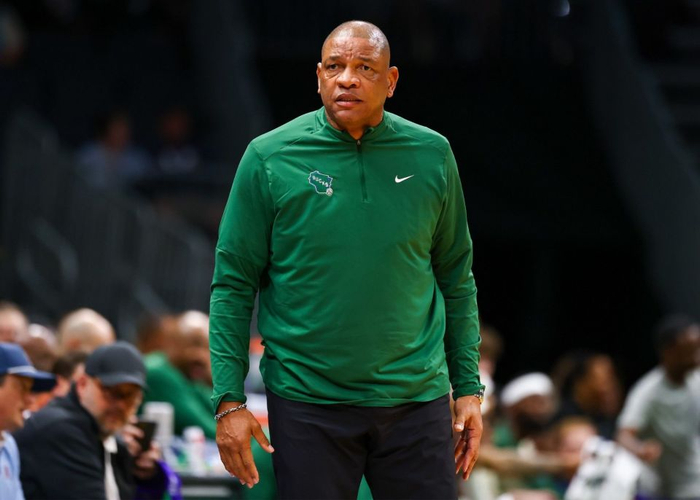 字母哥公开不满雄鹿拒绝登场比赛 里弗斯：关系