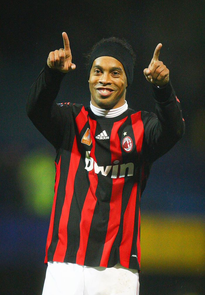 罗纳尔迪尼奥米兰生涯高光时刻重现