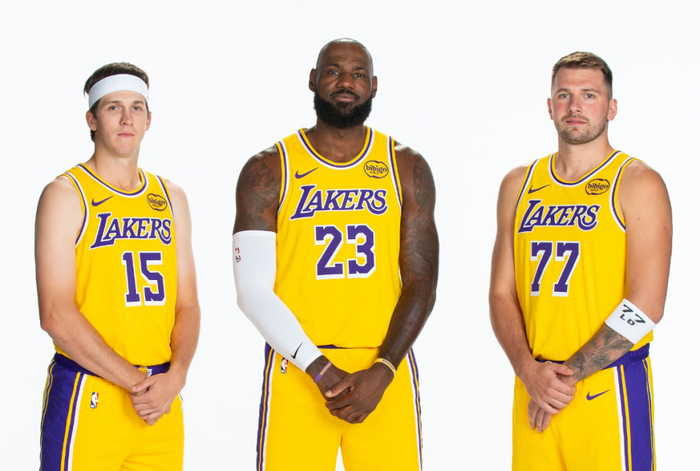 伤病重创湖人，詹姆斯单核带队能否突破季后赛