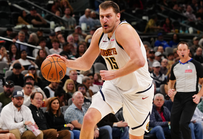 雷霆快船对决或成西部季后赛首轮预演，双方争