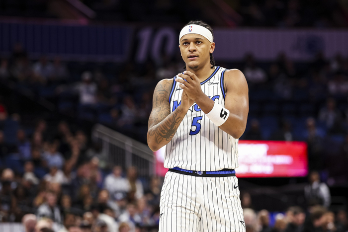 雷霆快船对决或成西部季后赛首轮预演，双方争